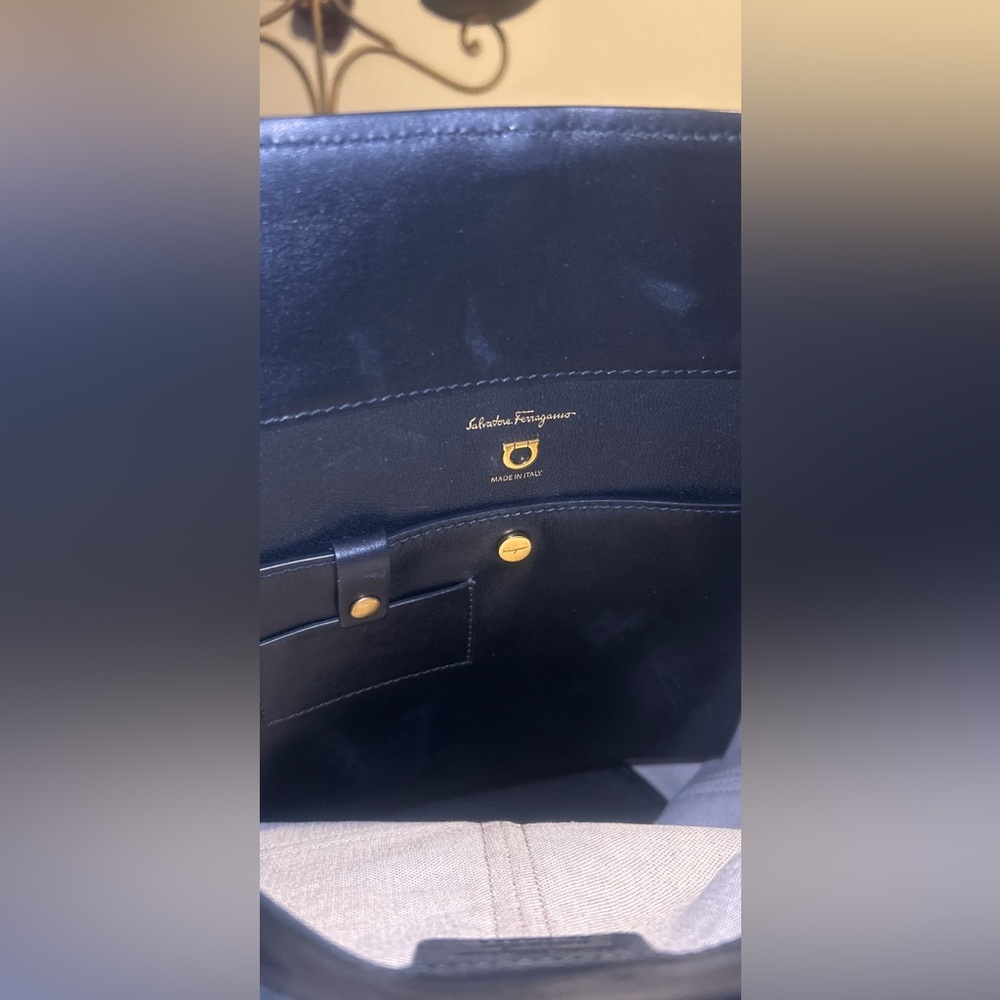 Salvatore Ferragamo Gancini Jacquard Mono Logo Canvas Bucket - Picture 13 of 14